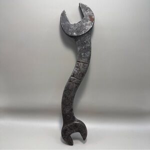 Vintage J H Williams 83 B Curved Double Open Ended S Wrench USA 1” & 7/8” USA